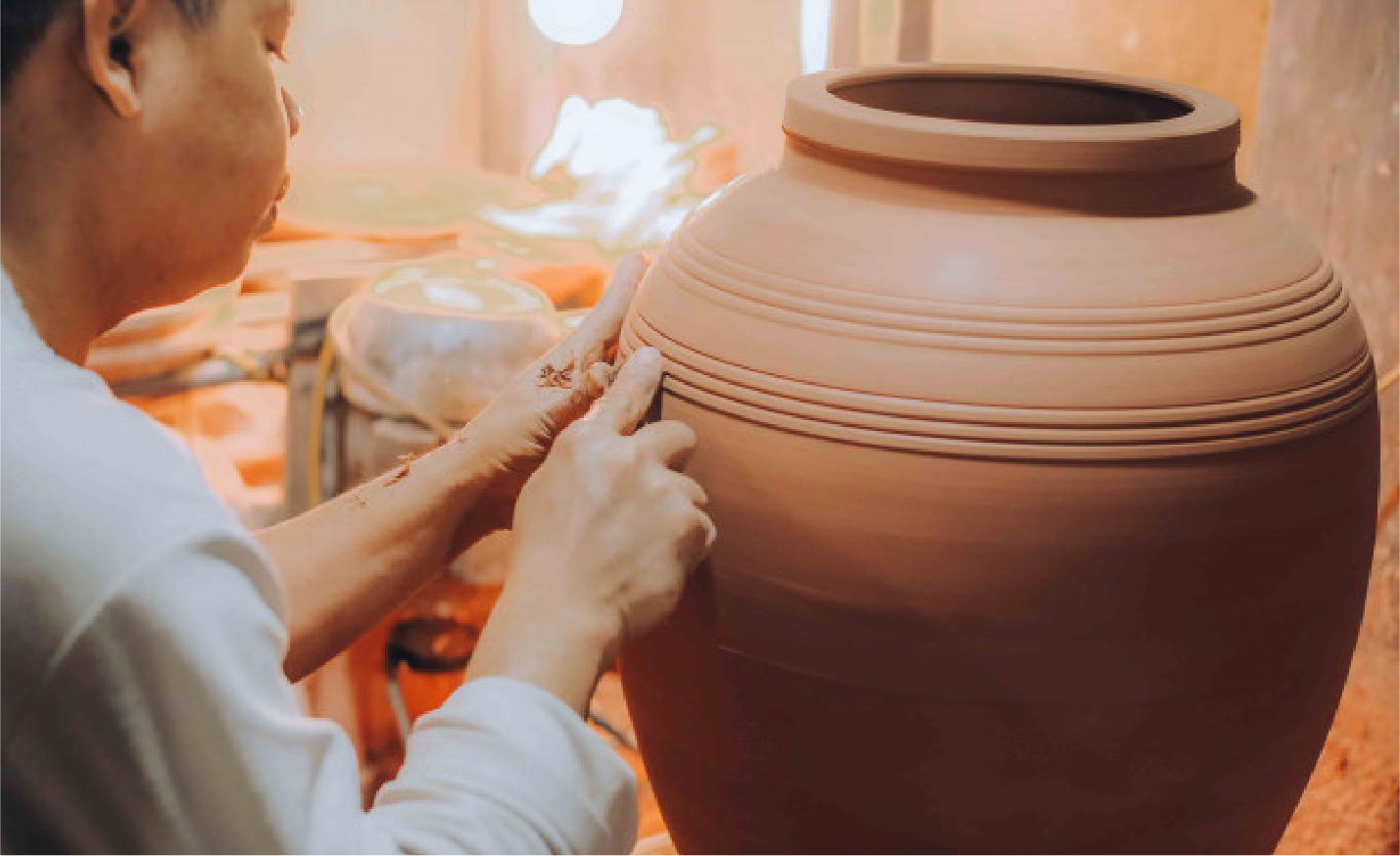 Nghệ nhân làng gốm Bát Tràng