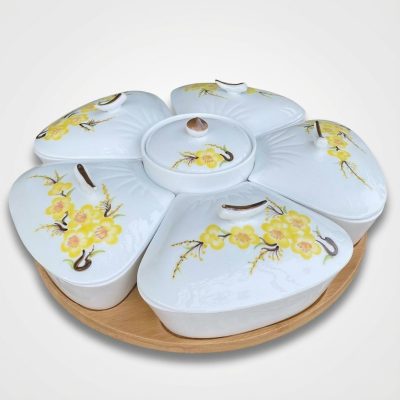 Khay Mứt Tết 6 Ngăn Sứ Bát Tràng Họa Tiết Hoa Mai Vàng Kèm Khay Gỗ - Ảnh đại diện