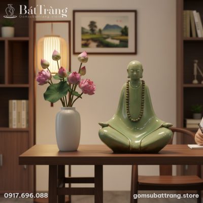 Không gian thờ cúng hoặc thiền định cá nhân tra...