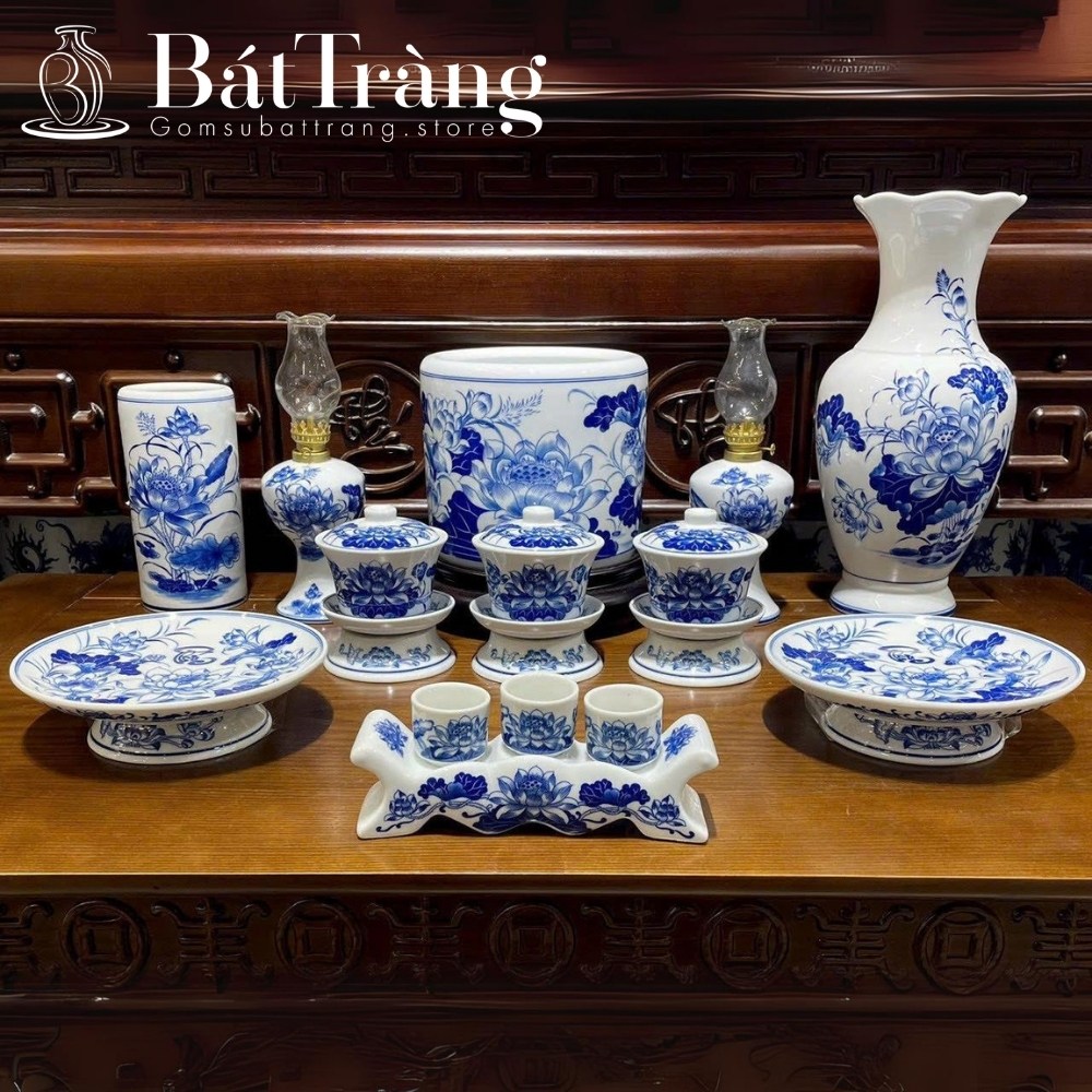Bộ đồ thờ Bát Tràng họa tiết sen
