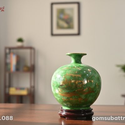 Cận cảnh bình hút lộc Thuận Buồm Xuôi Gió xanh ...