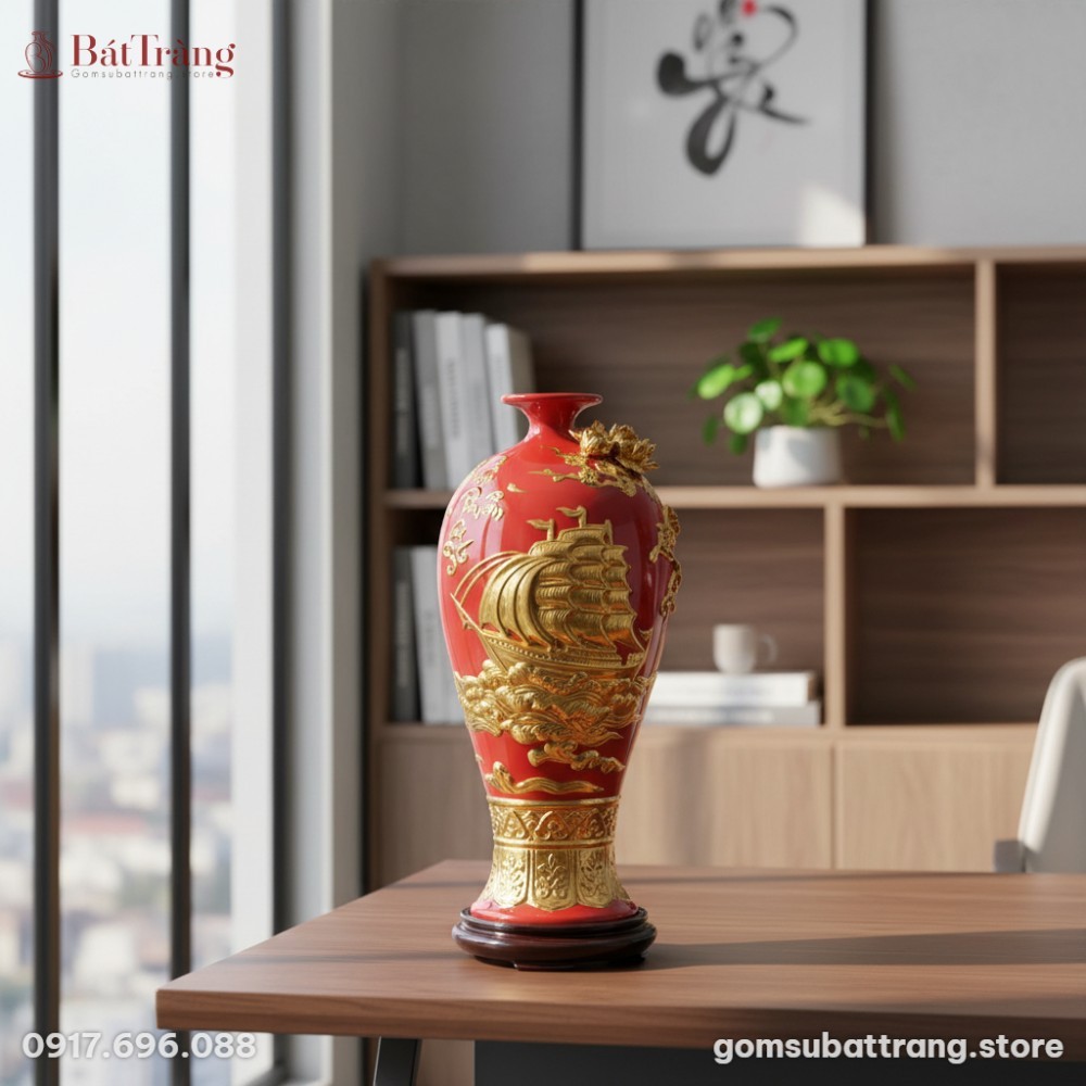 Một chiếc Mai bình Thuận Buồm Xuôi Gió dát vàng...