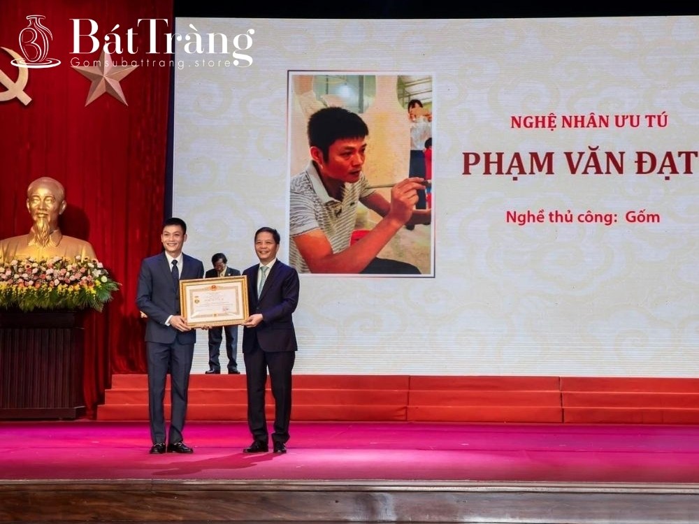 Nghệ nhân ưu tú Phạm Đạt