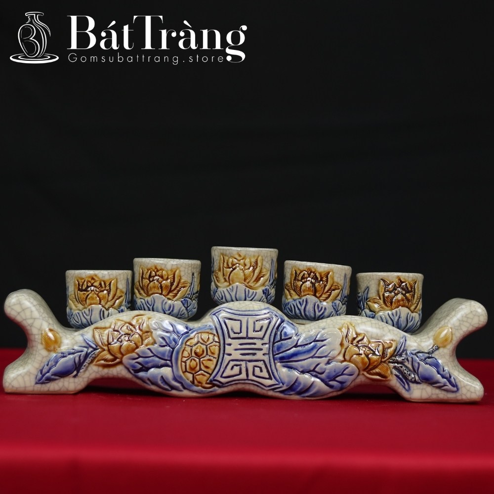 Kỷ thờ men rạn