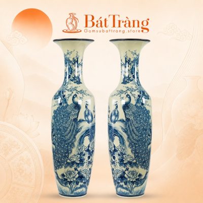 Lộc Bình Khổng Tước Bách Hoa Xanh Lam Men Trắng