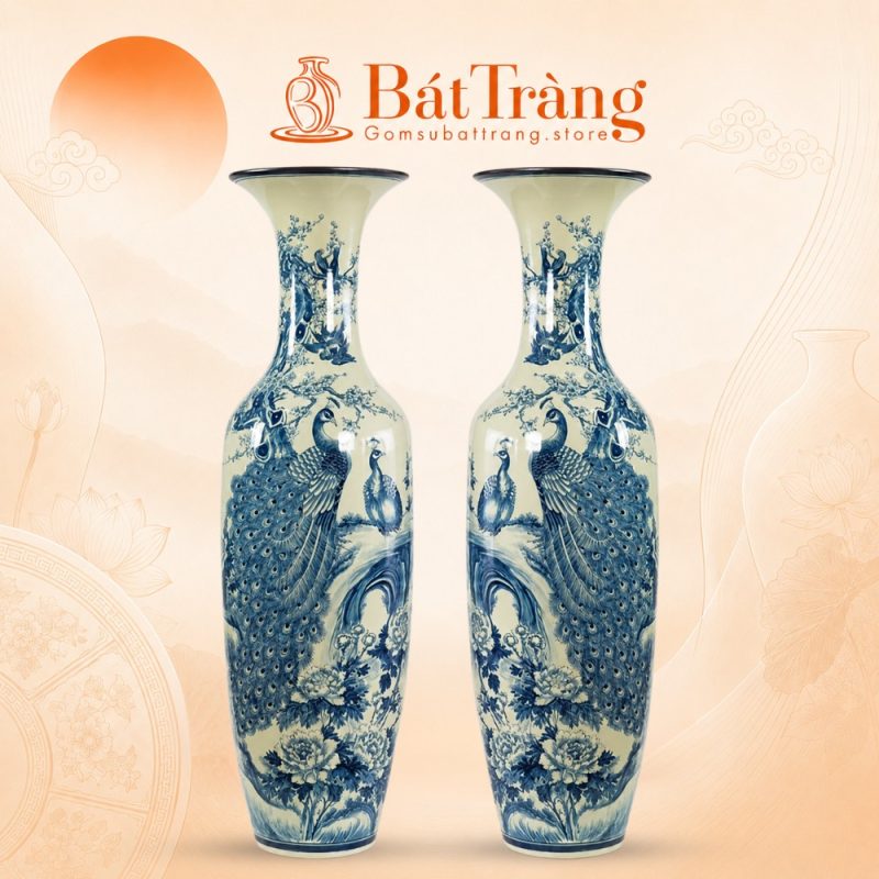 Lộc Bình Khổng Tước Bách Hoa Xanh Lam Men Trắng
