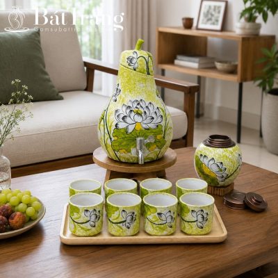 Bộ Bình Nước Gốm Sứ Bát Tràng Men Xanh Họa Tiết Hoa Sen Dáng Quả Lê ST-BBN07 - Chi tiết 1