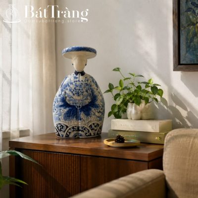 Tượng Cô Gái Bát Tràng Vẽ Hoa Mẫu Đơn Men Lam ST-TG11 - Chi tiết 4