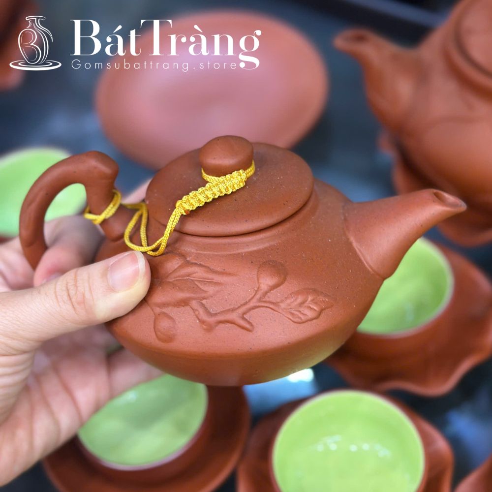 Ấm chén Bát Tràng