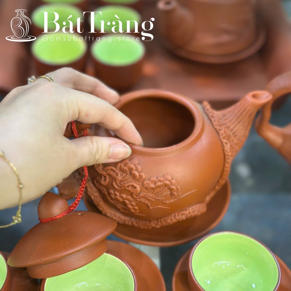 Ấm chén Bát Tràng